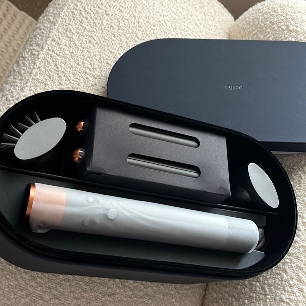 Dyson complete airwrap